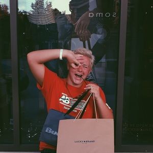 Meet your Posher, Phil